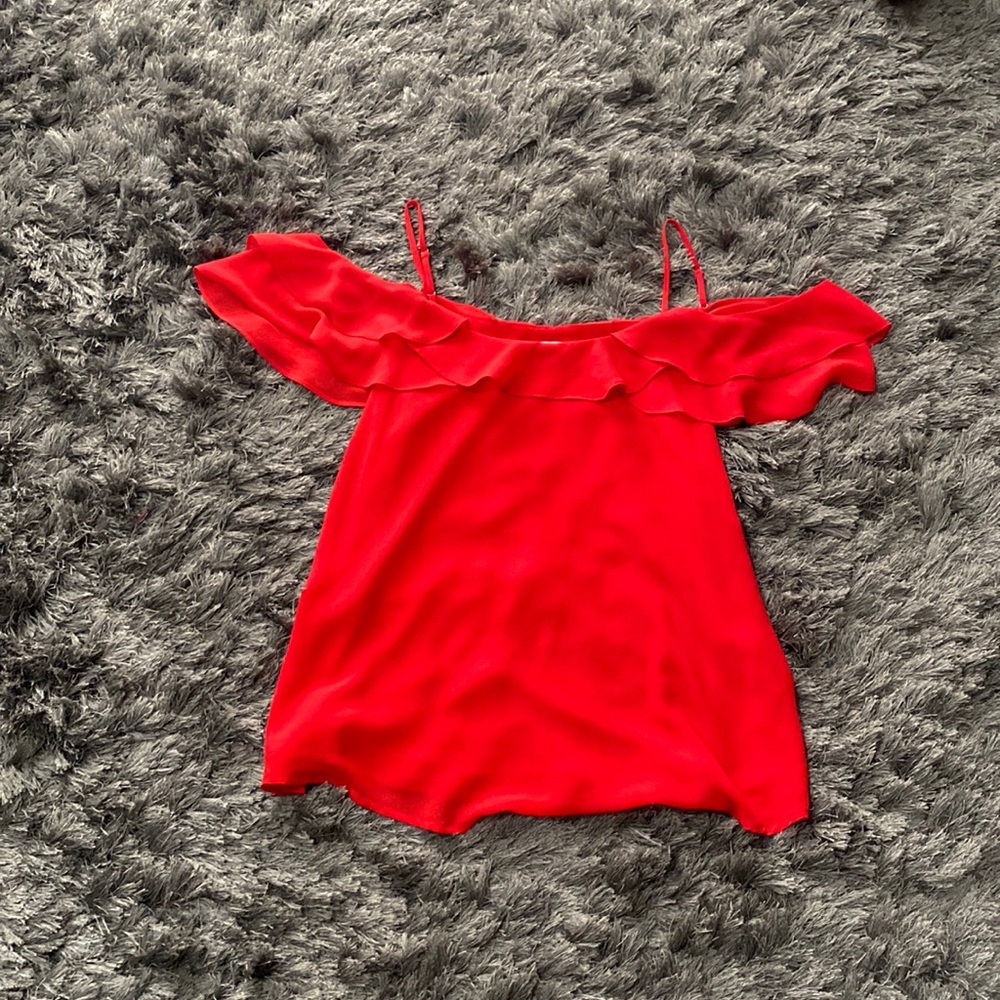 Read off the shoulder ruffle shirt
